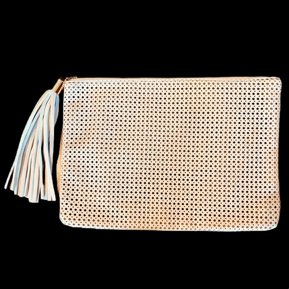 URBAN ORIGINALS Vegan Leather Perforated Clutch - Picture 2 of 8